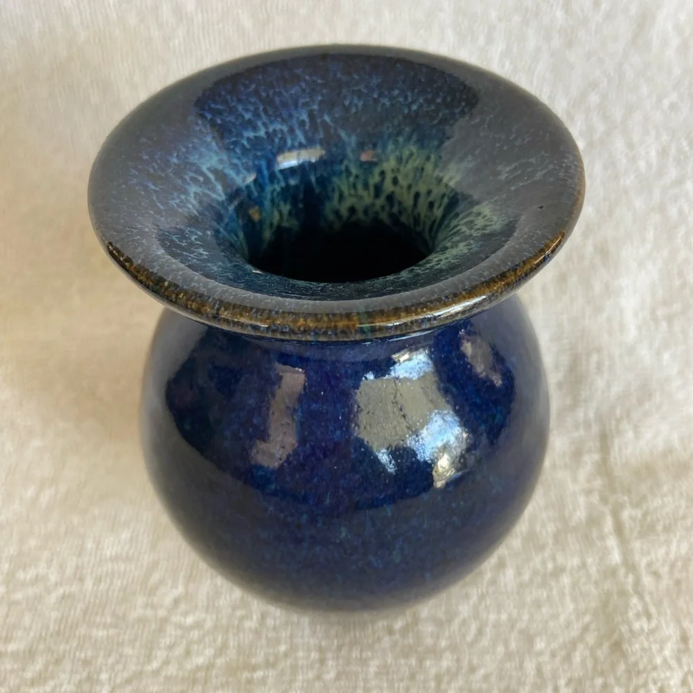 🖤 Beautiful Galaxy Blue Glaze Hand Thrown Studio Pottery Vase Artist Signed
